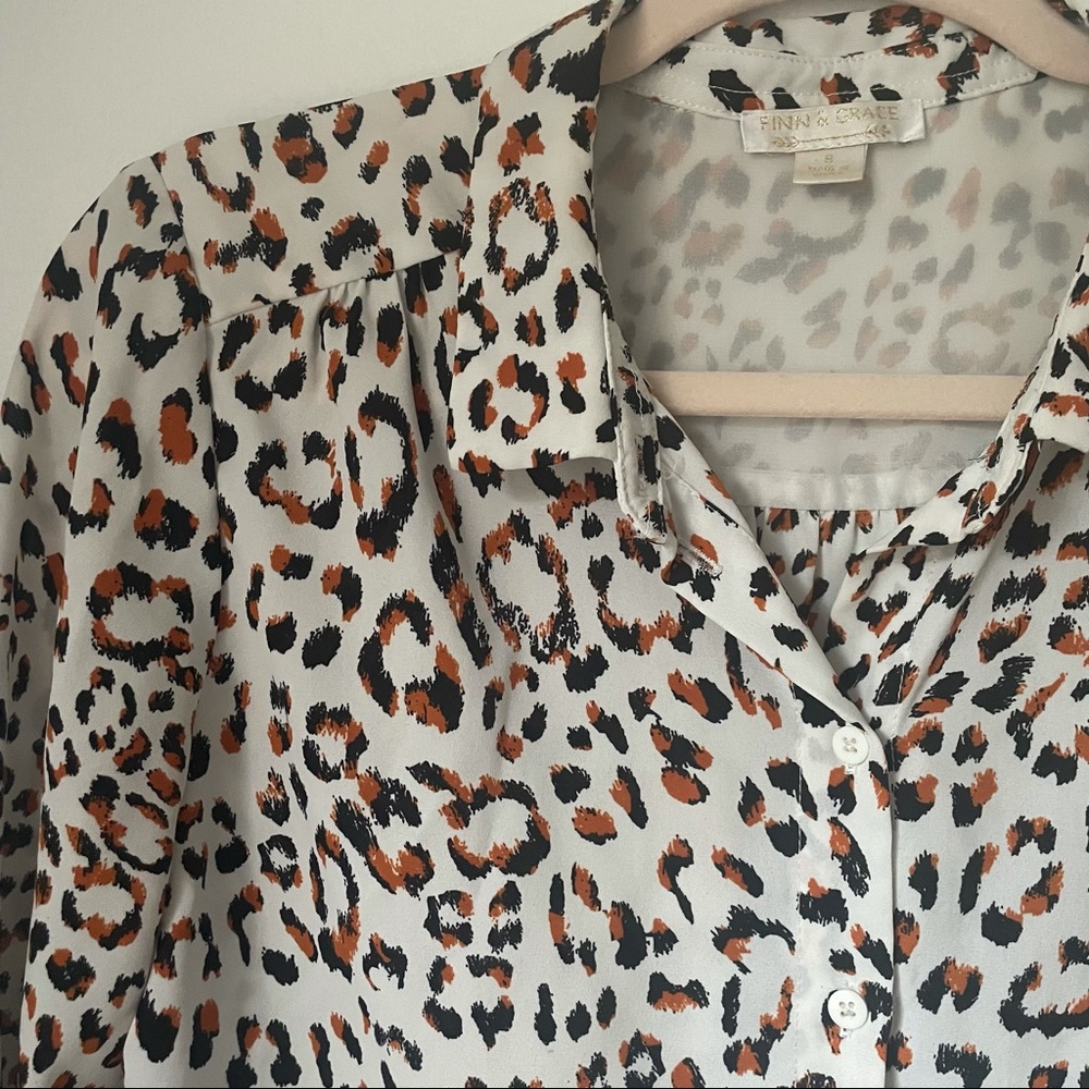 Leopard Print Blouse - Picture 6 of 7
